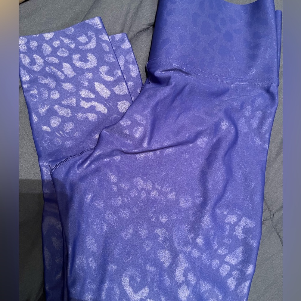 NWOT Carbon38 Takara leggings size Medium